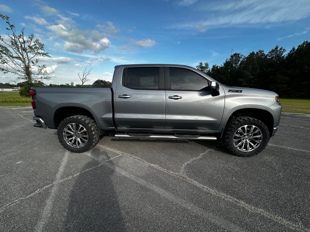 2019 Chevrolet Silverado 1500 Image 3