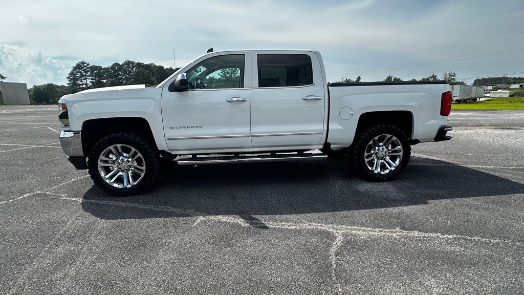 2018 Chevrolet Silverado 1500 Image 3