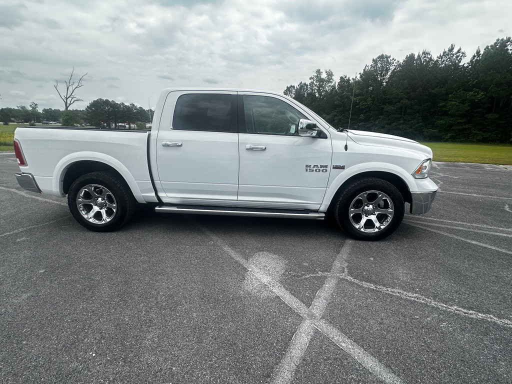 2017 RAM 1500 Image 4