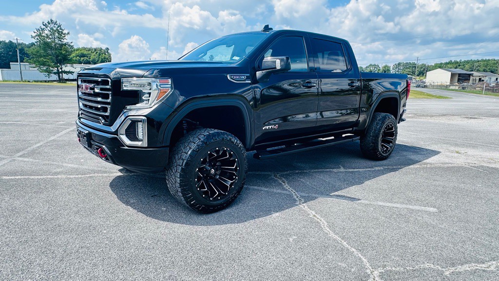 2020 GMC Sierra Image 1