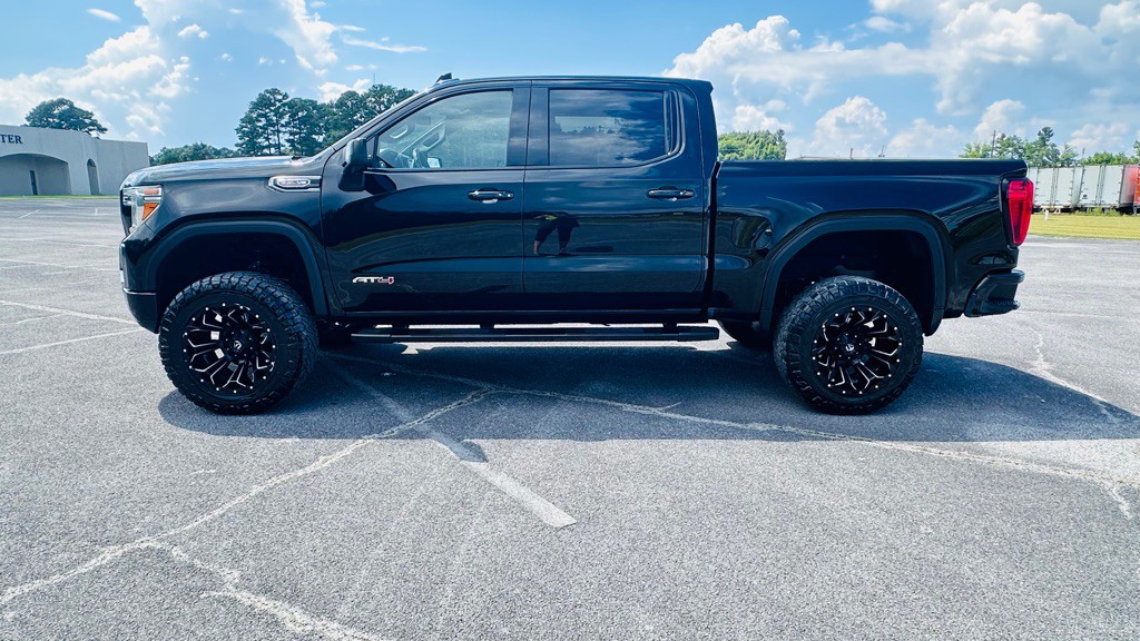 2020 GMC Sierra Image 3