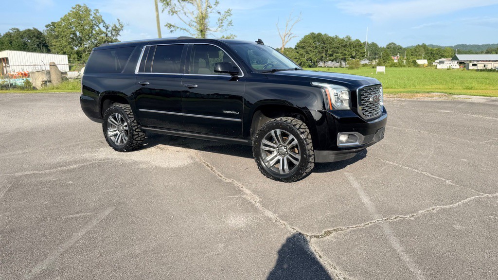 2018 GMC Yukon Image 1