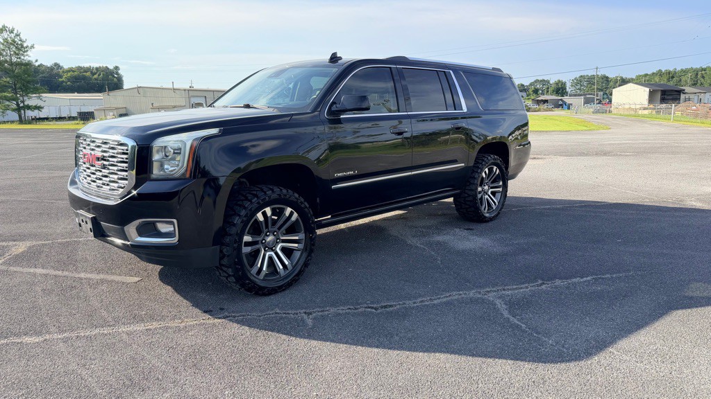2018 GMC Yukon Image 2