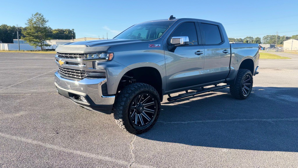 2022 Chevrolet Silverado 1500 Image 2