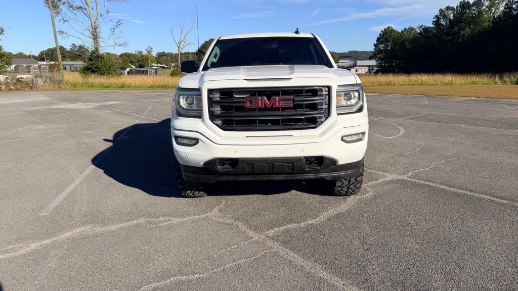 2017 GMC Sierra Image 3