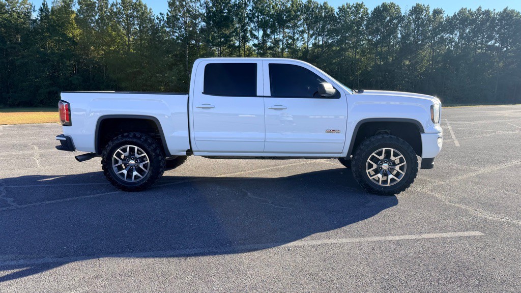 2017 GMC Sierra Image 5