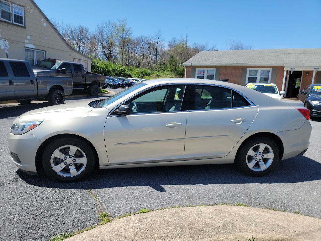 2016 Chevrolet Malibu Image 4