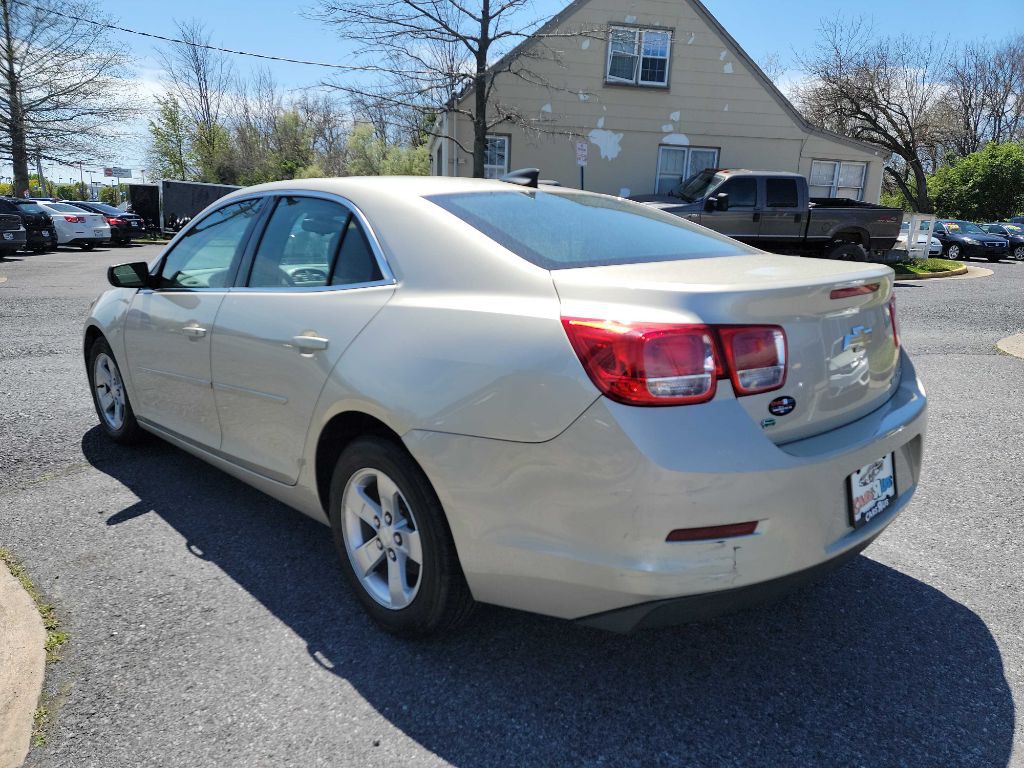 2016 Chevrolet Malibu Image 5