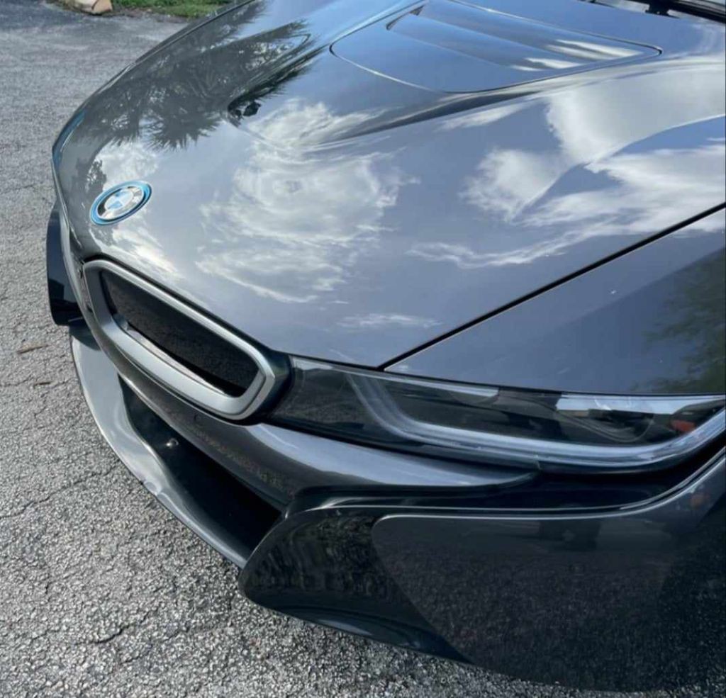 2020 BMW i8 Image 13
