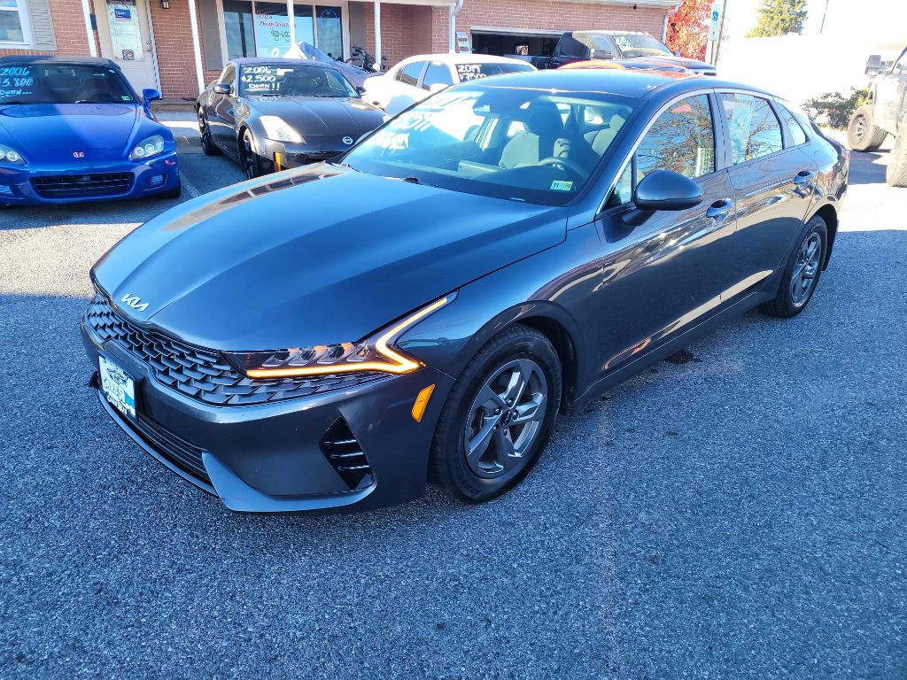 2022 Kia K5 Image 2