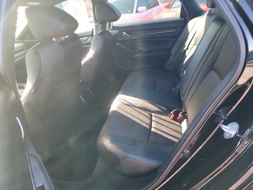 2022 Honda Accord Image 16
