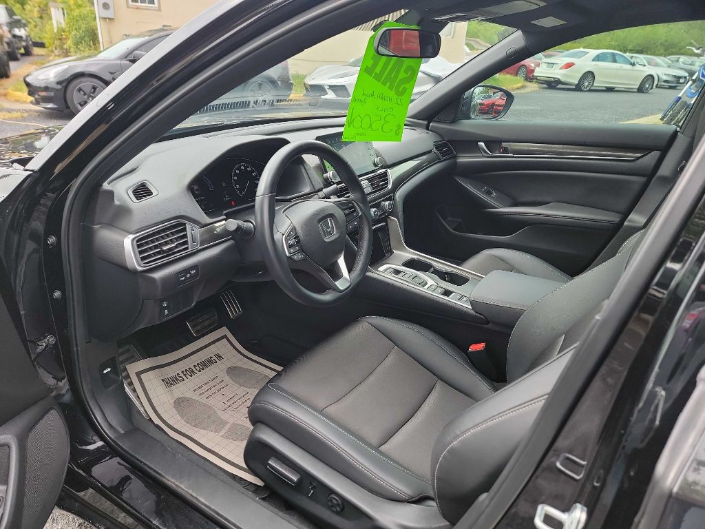2022 Honda Accord Image 9