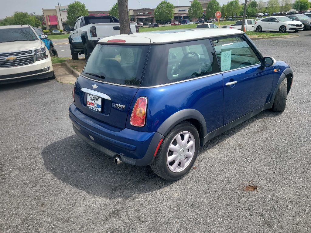 2004 MINI Cooper Image 3