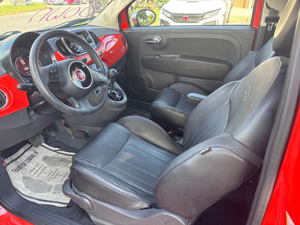 2017 FIAT 500 Image 4