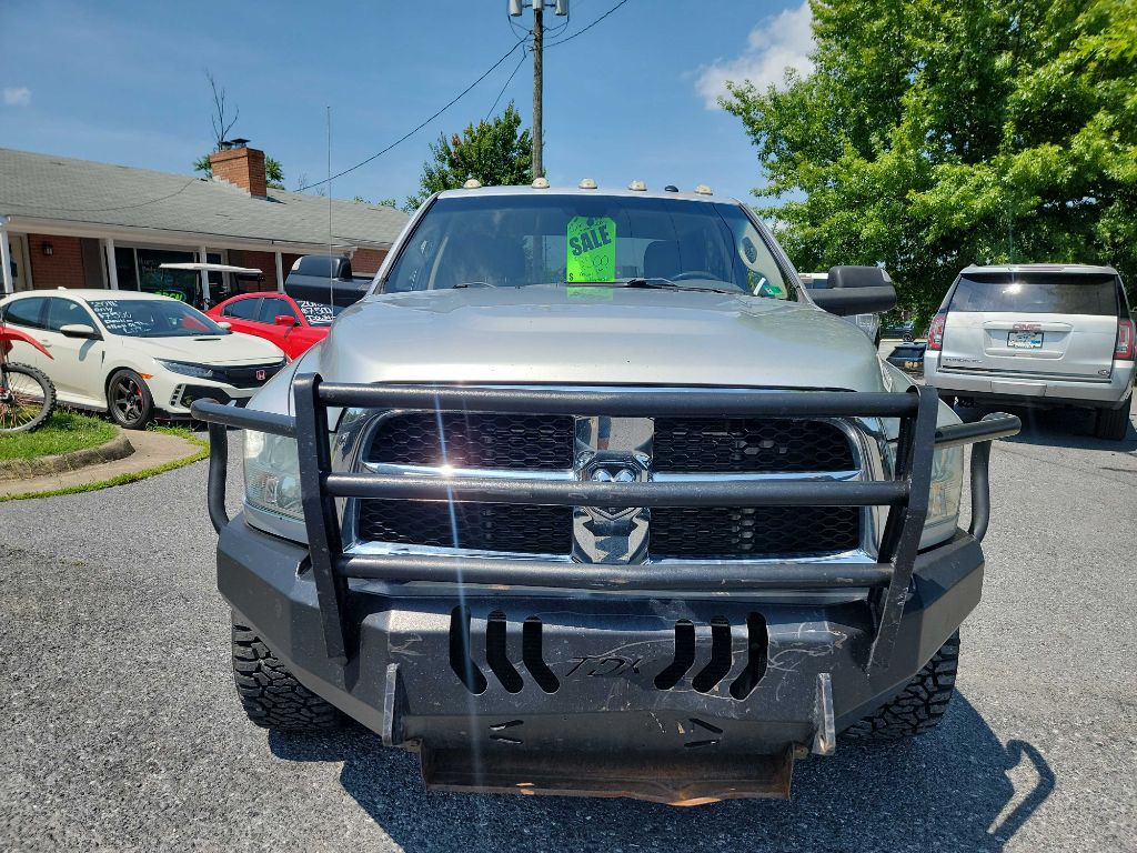 2017 RAM 3500 Image 2