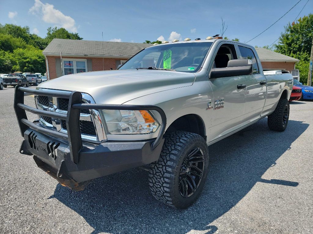 2017 RAM 3500 Image 3