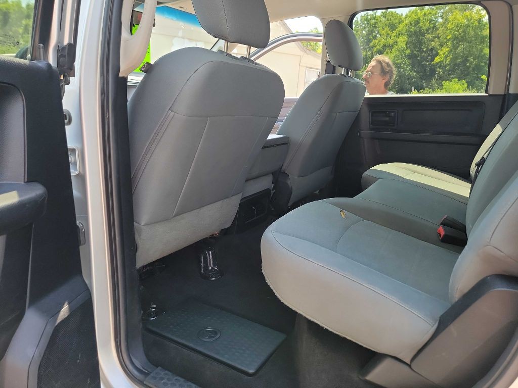 2017 RAM 3500 Image 12