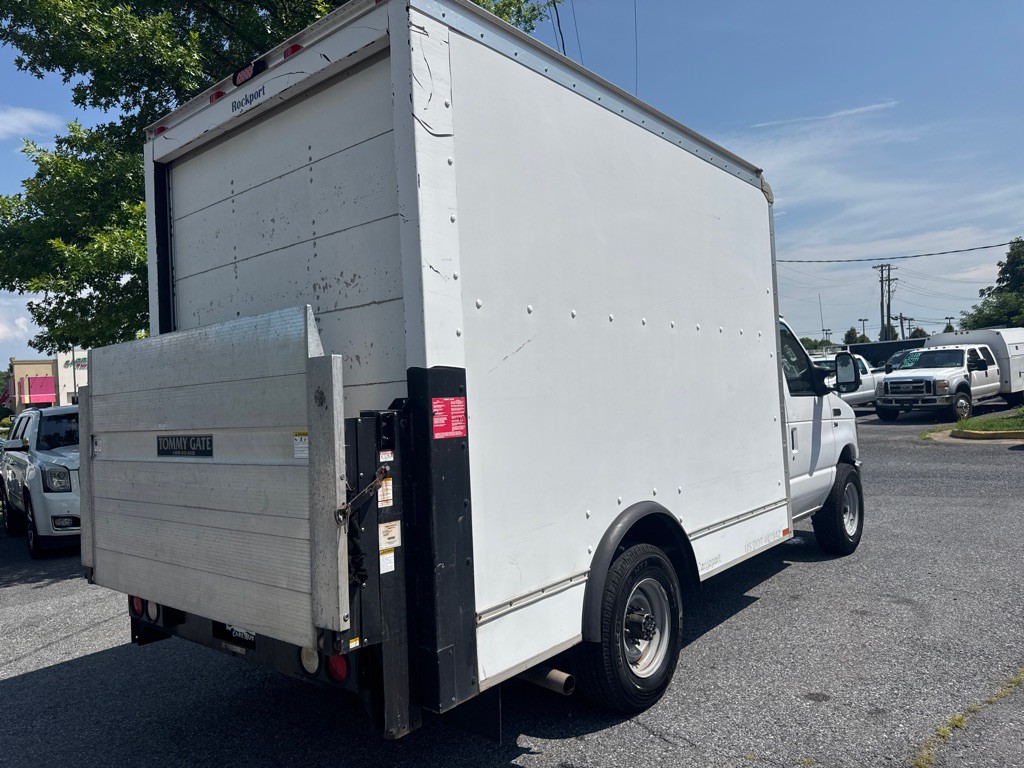 2013 Ford Econoline Image 10