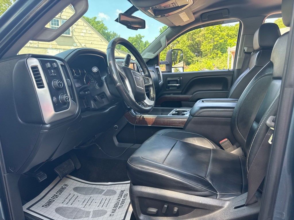 2015 GMC Sierra Image 5