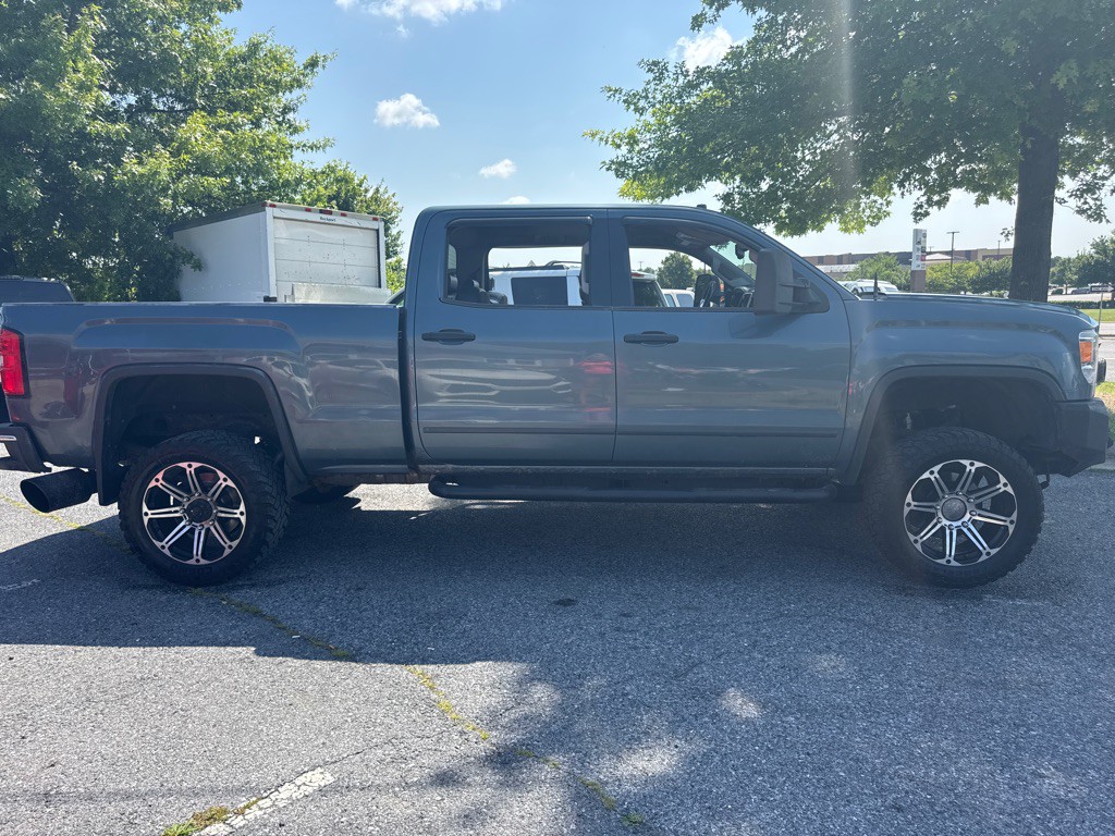 2015 GMC Sierra Image 10