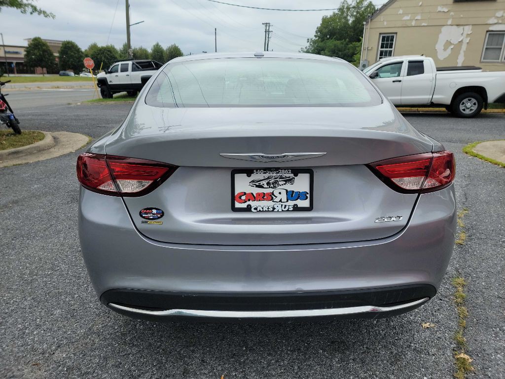2015 Chrysler 200 Image 6