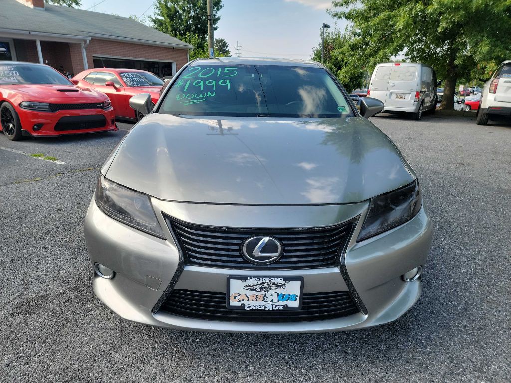 2015 Lexus ES Image 2