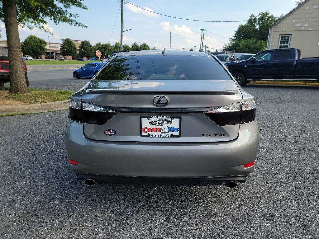 2015 Lexus ES Image 6