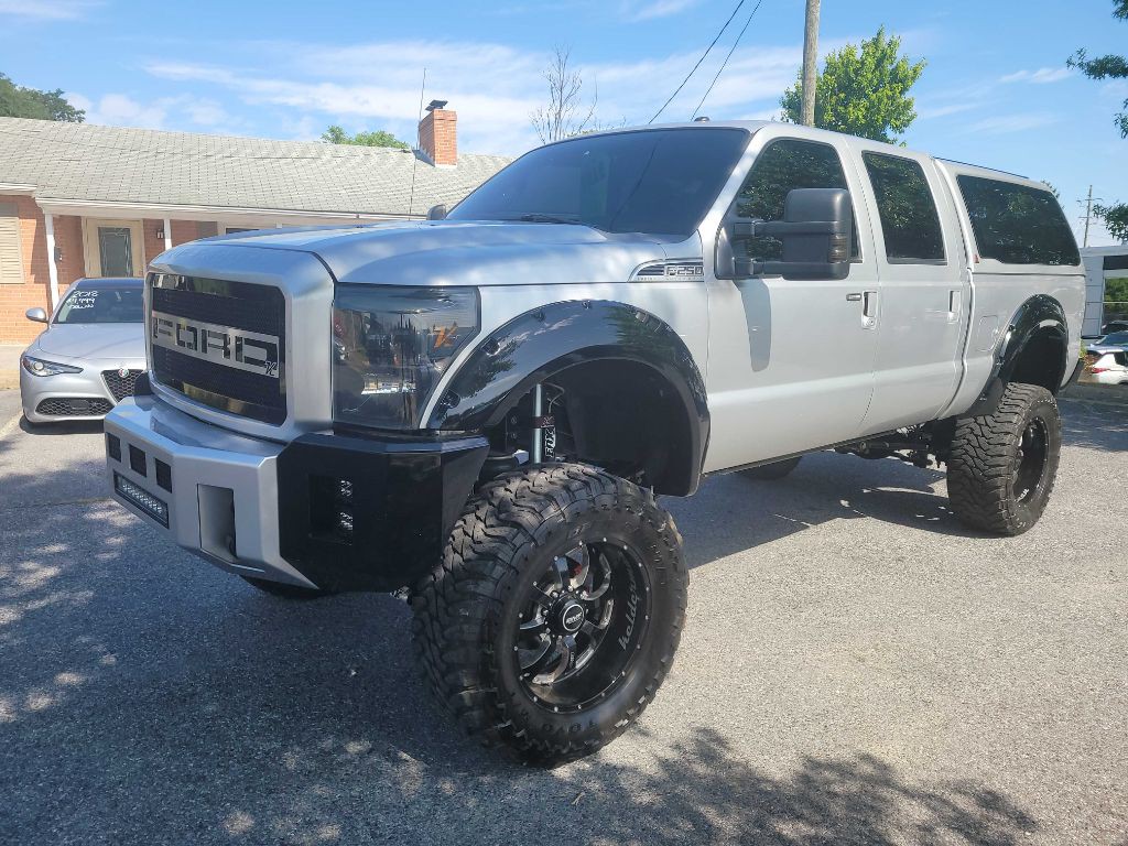 2011 Ford F-250 Image 2