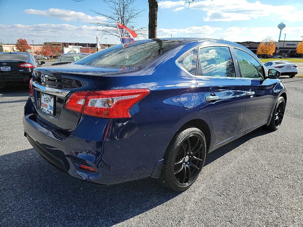 2017 Nissan Sentra Image 7