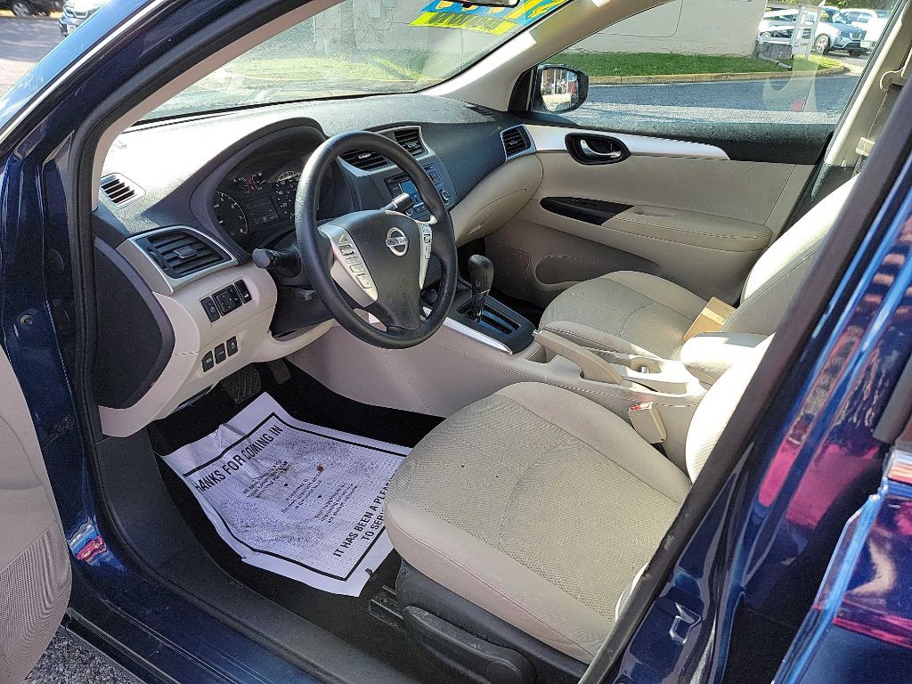 2017 Nissan Sentra Image 10