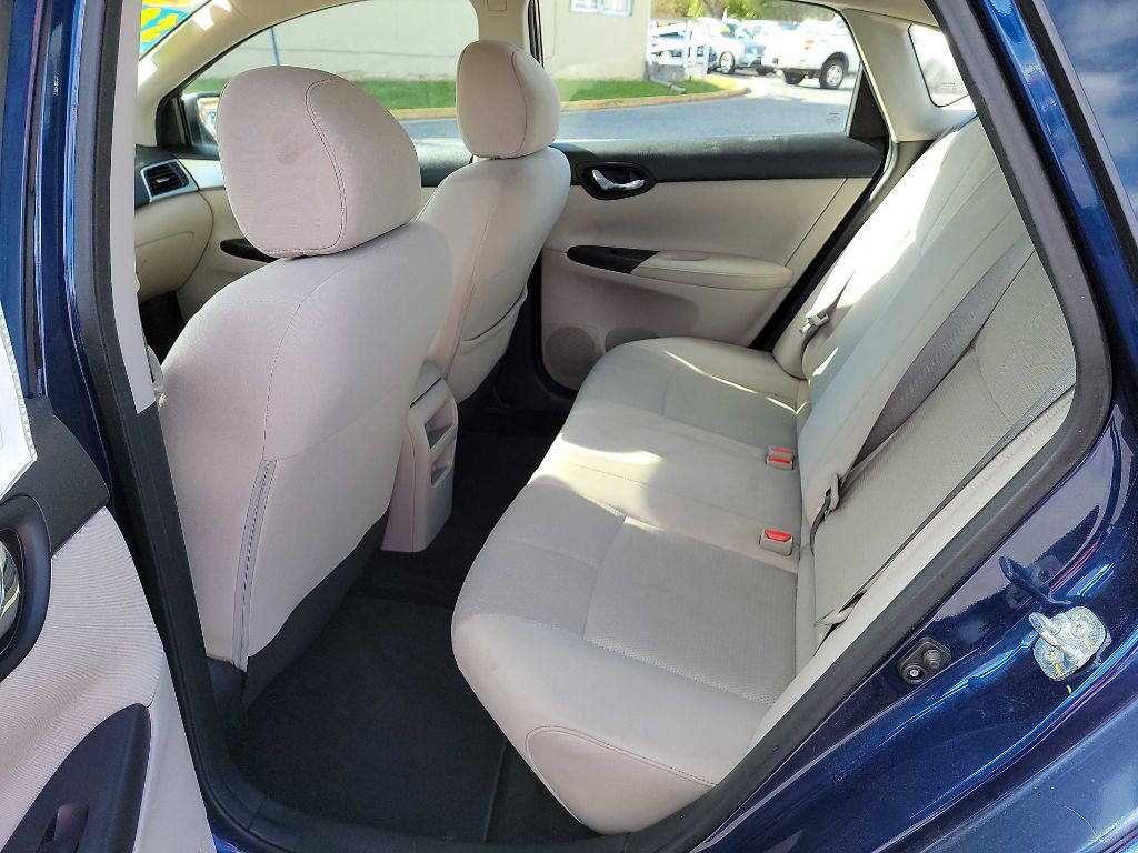 2017 Nissan Sentra Image 14