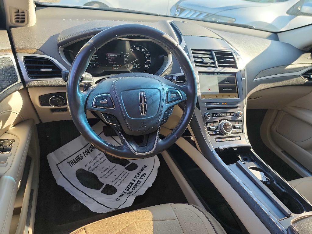 2017 Lincoln MKZ Image 10