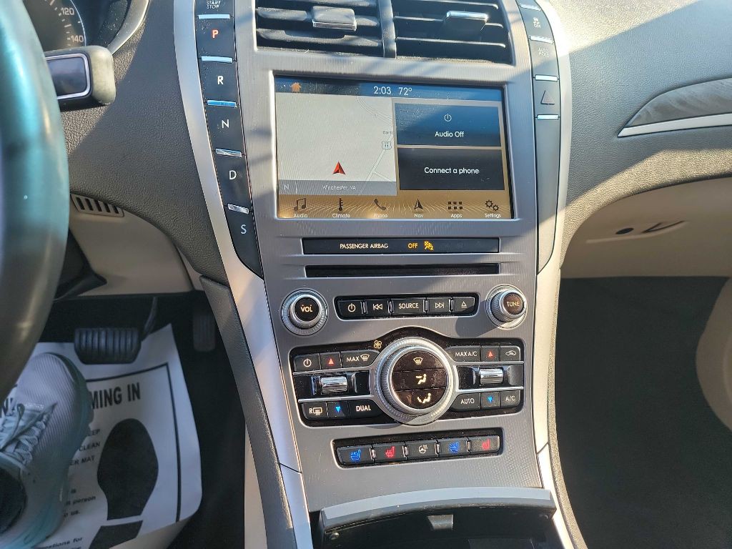 2017 Lincoln MKZ Image 12