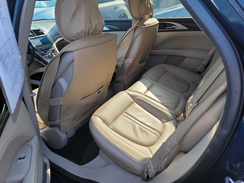 2017 Lincoln MKZ Image 14