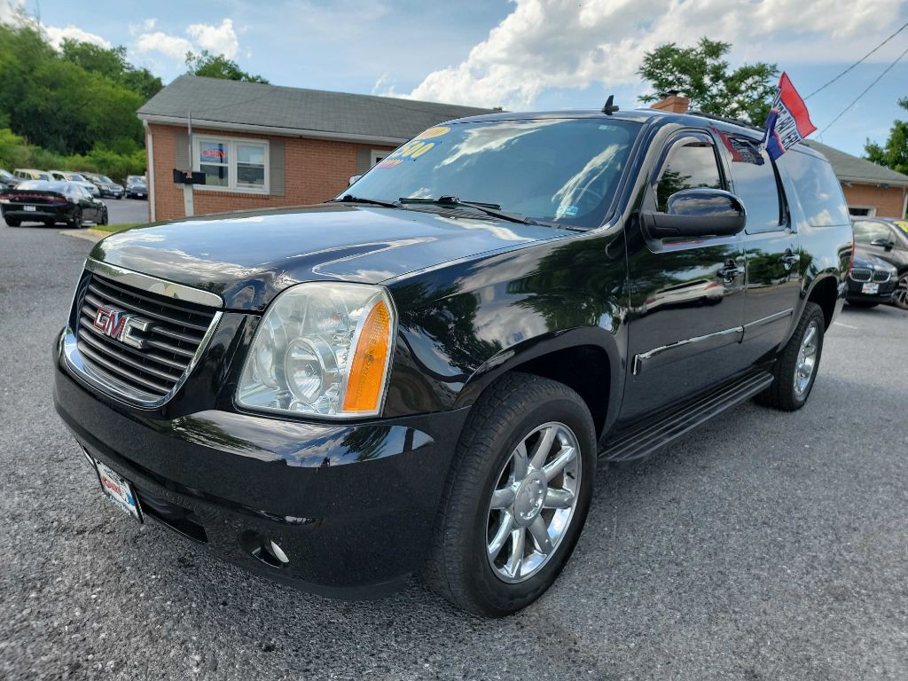 2010 GMC Yukon Image 3