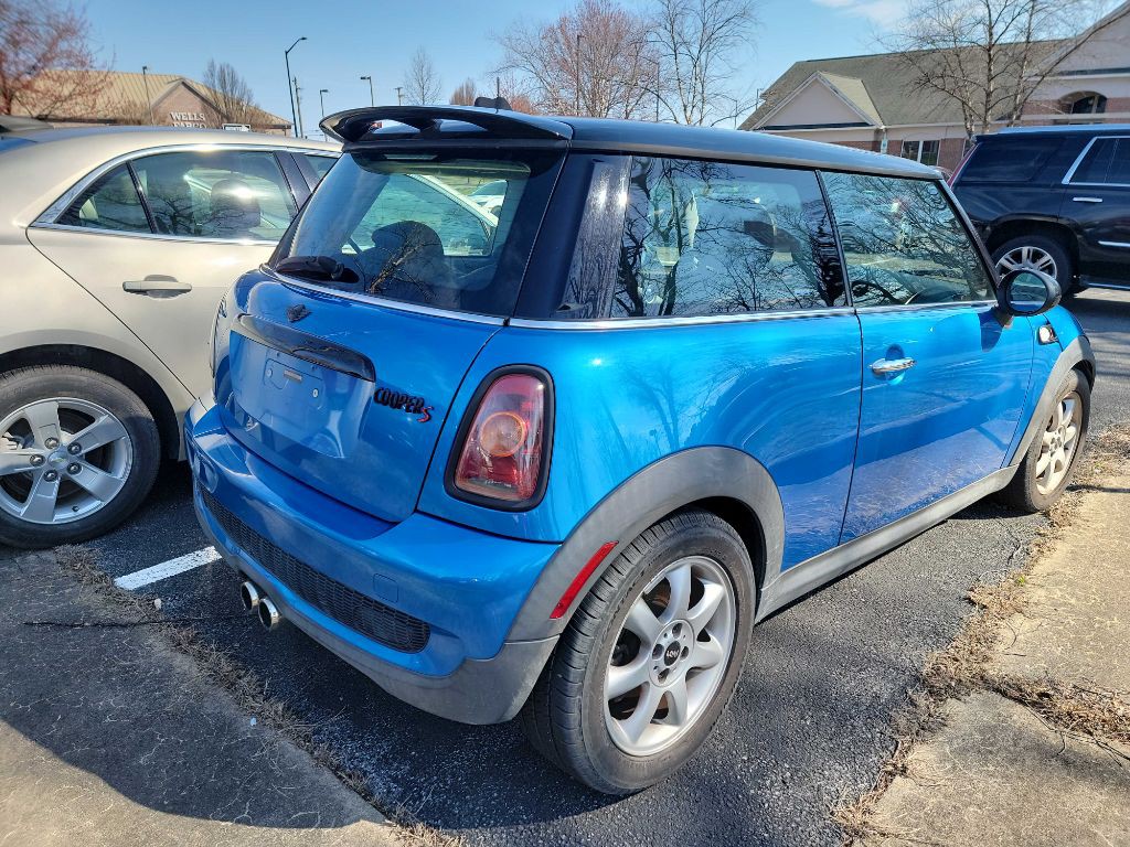 2010 MINI Cooper Image 5