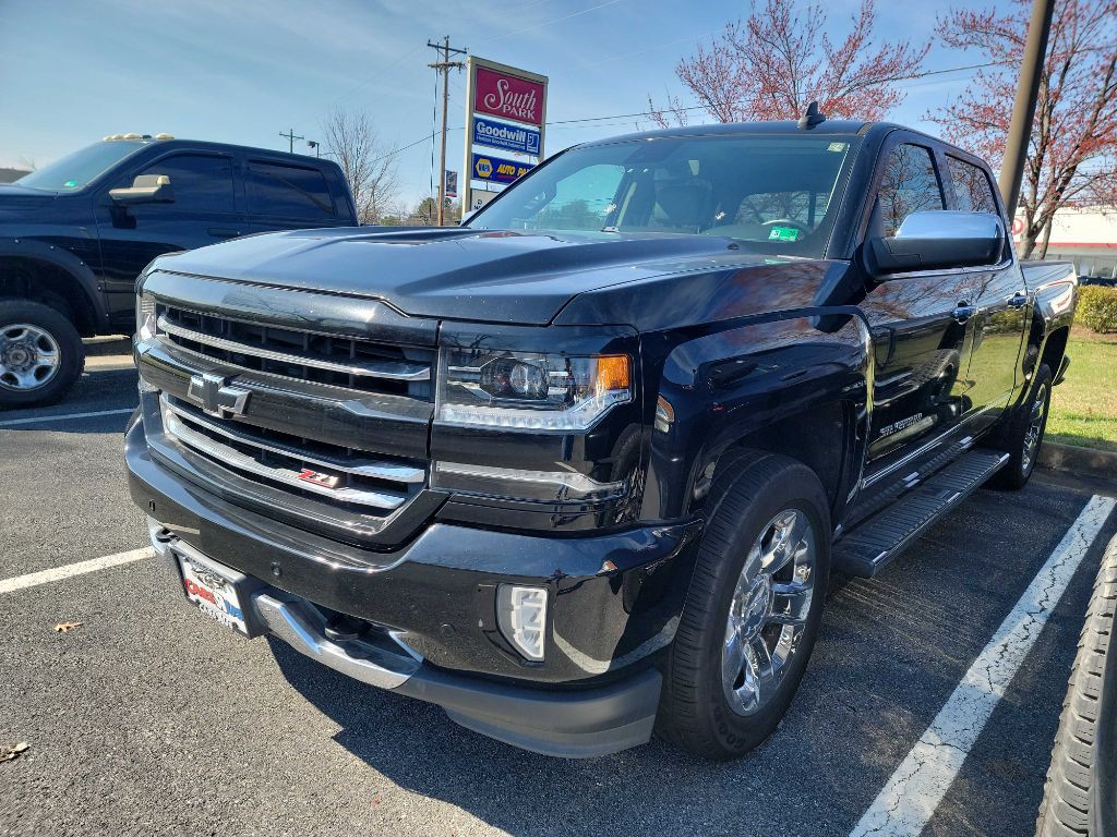 2017 Chevrolet Silverado 1500 Image 2