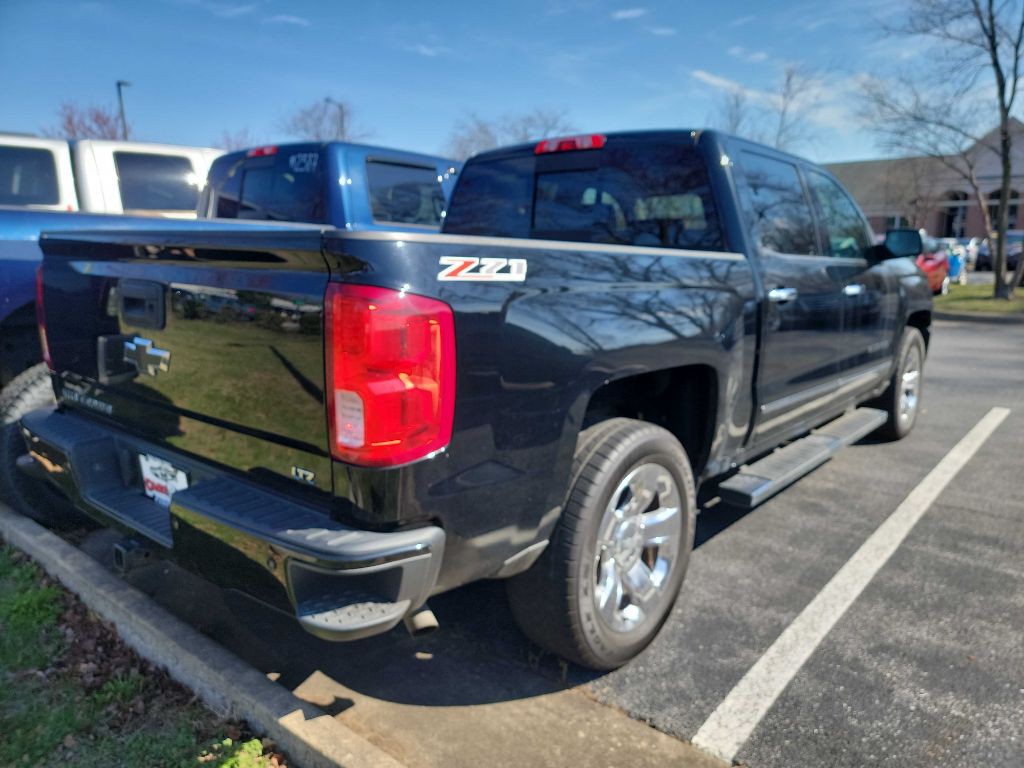 2017 Chevrolet Silverado 1500 Image 4