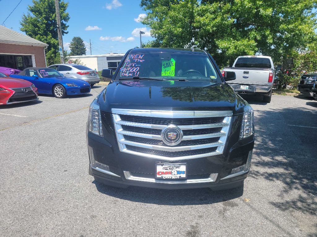 2015 Cadillac Escalade Image 2