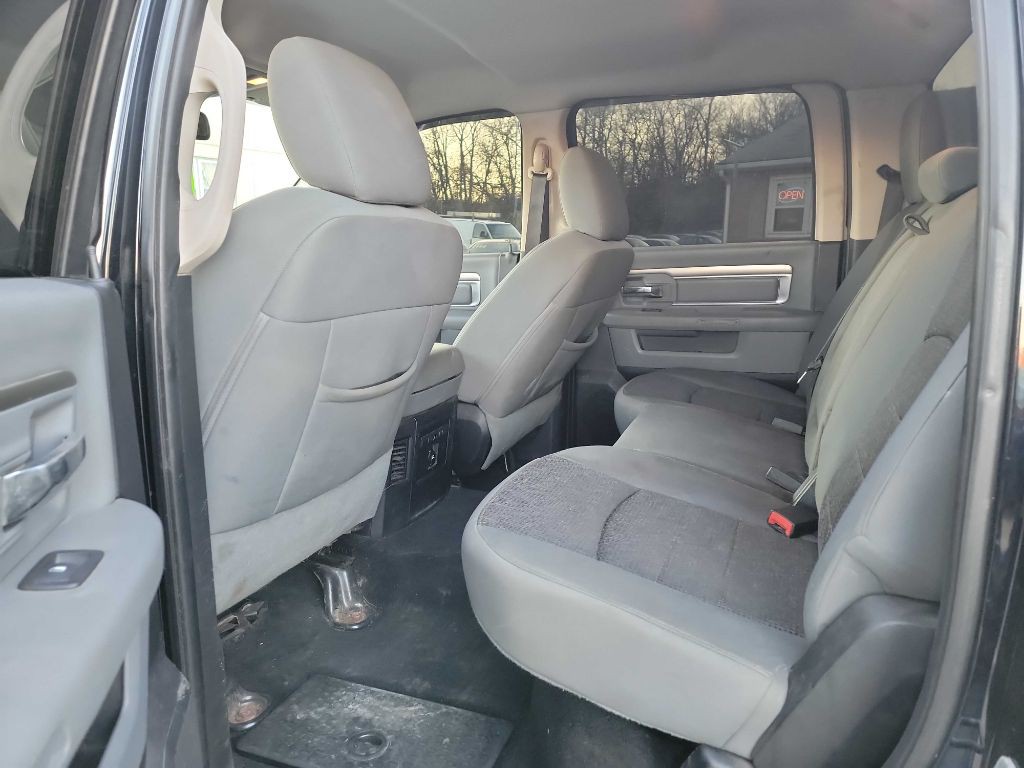 2014 RAM 2500 Image 9