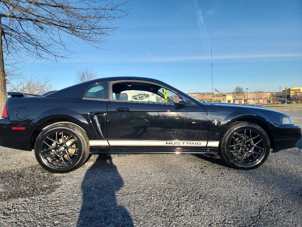 2002 Ford Mustang Image 7