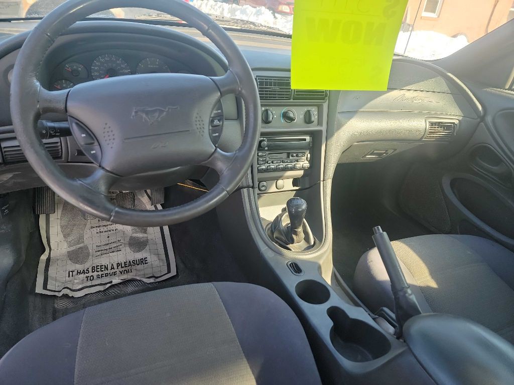 2002 Ford Mustang Image 11