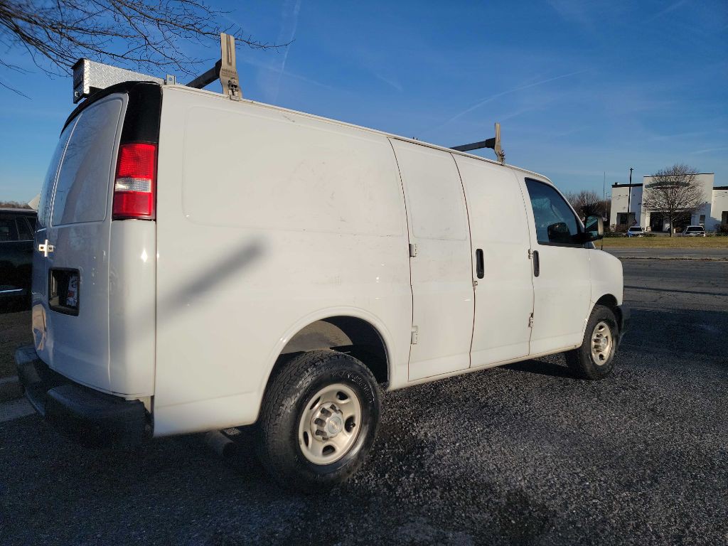 2018 Chevrolet Express Image 6