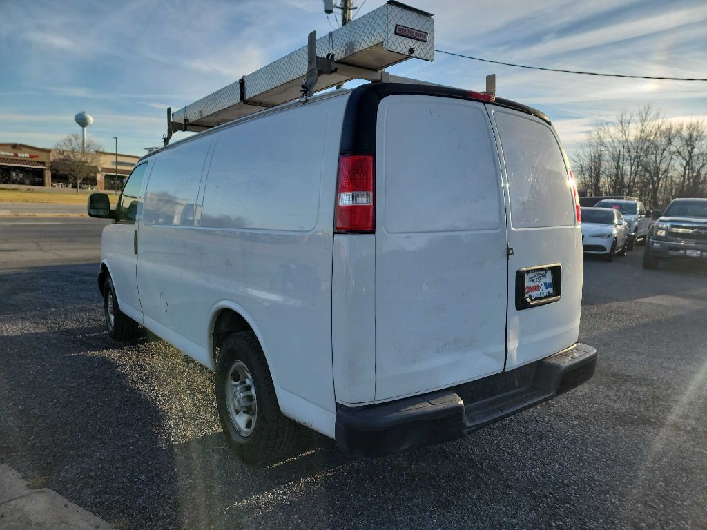 2018 Chevrolet Express Image 4
