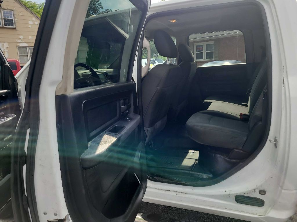 2018 RAM 3500 Image 16