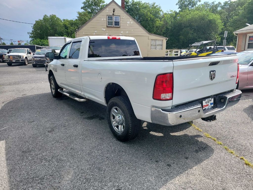 2018 RAM 3500 Image 4