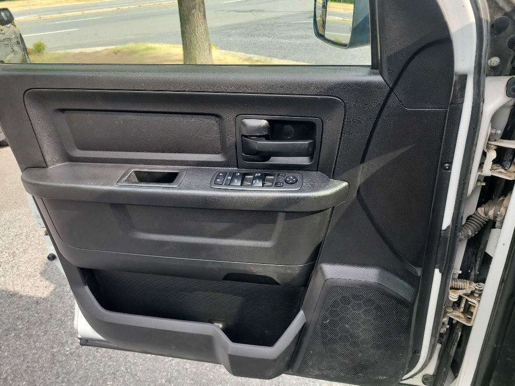 2018 RAM 3500 Image 8