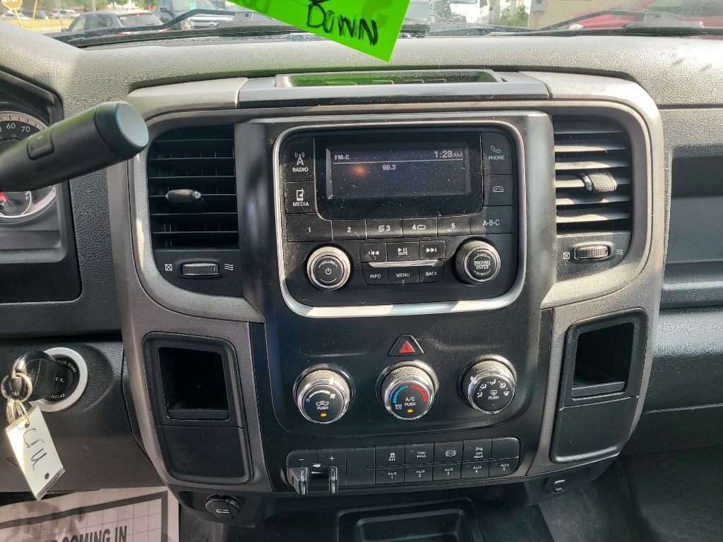 2018 RAM 3500 Image 10