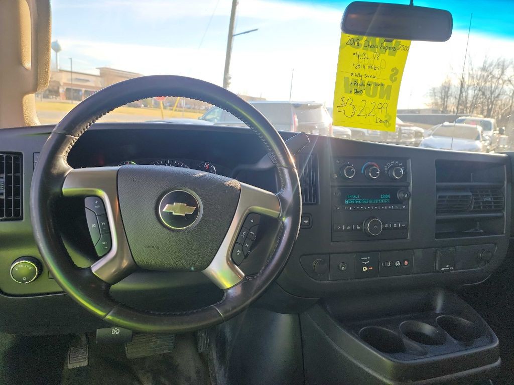 2018 Chevrolet Express Image 8