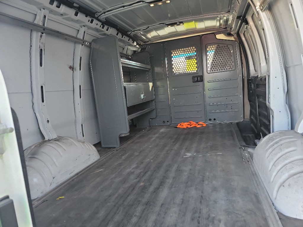 2018 Chevrolet Express Image 11